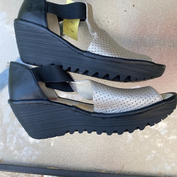 FLY London (copy) sandals - NWT - Picture 9 of 11